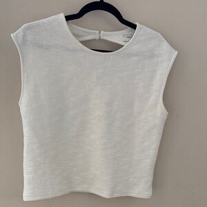 Elegant White Sleeveless Blouse